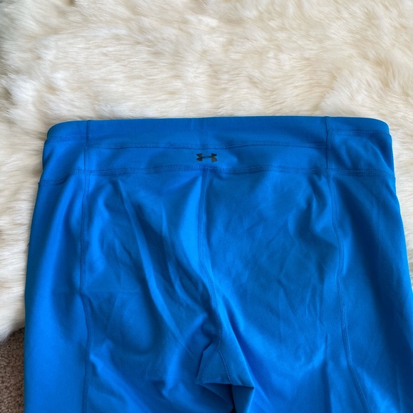 Under Armour All Seasons Crop - Picture 4 of 4